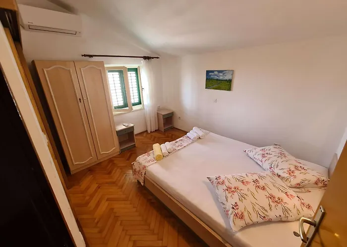 Vinea * Макарська